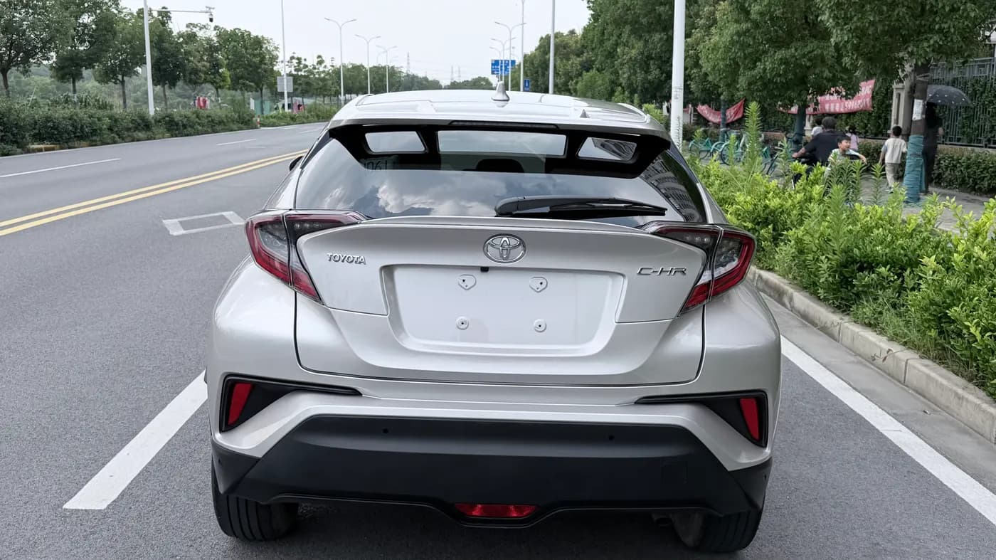 Toyota C-HR 2019 サムネイル 5