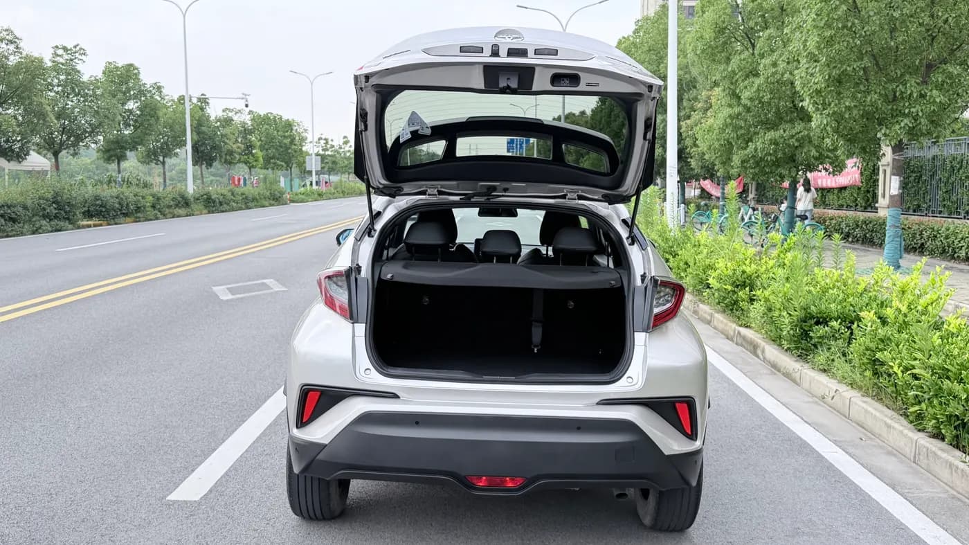 Toyota C-HR 2019 サムネイル 10
