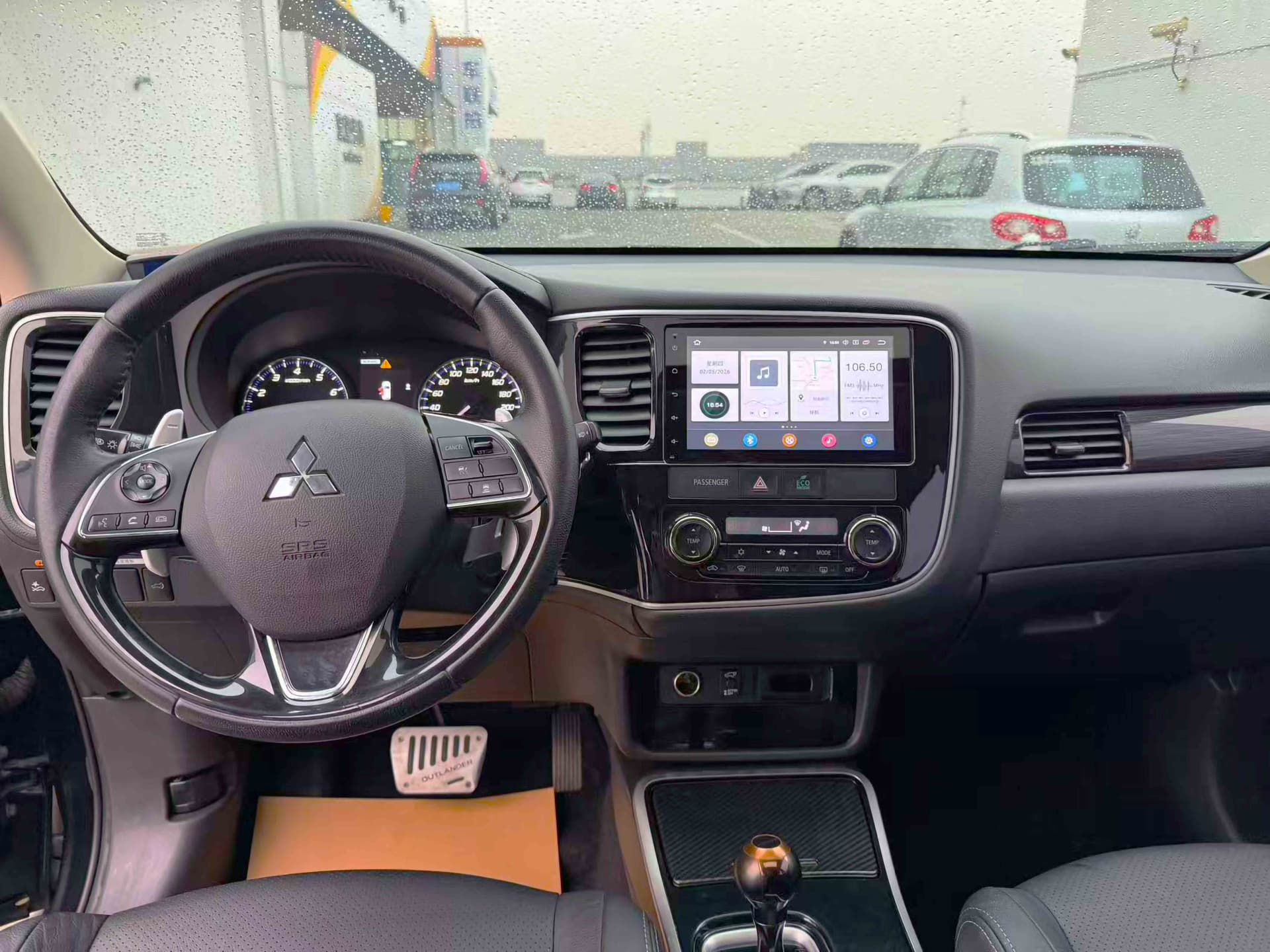 Mitsubishi OUTLANDER 2017 thumbnail 4