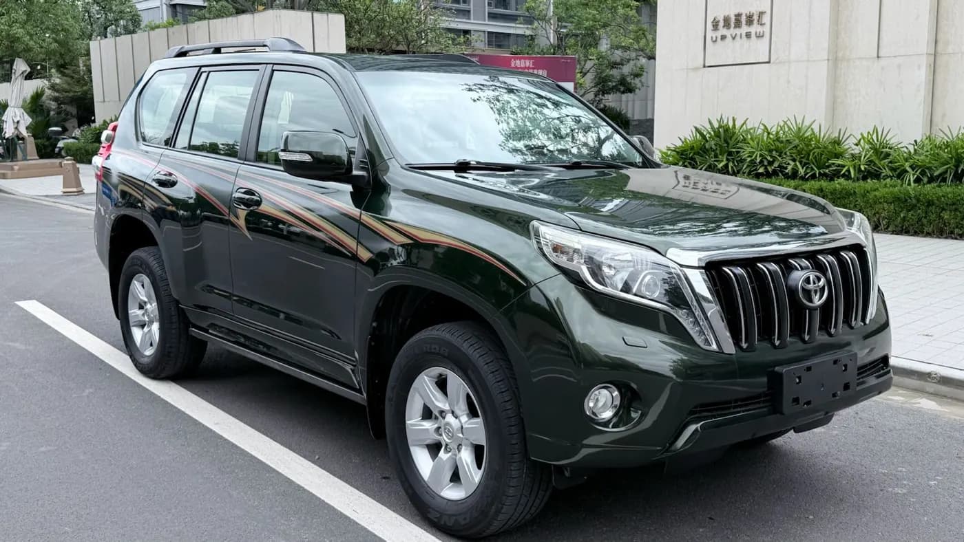 Toyota LAND CRUISER PRADO 2017