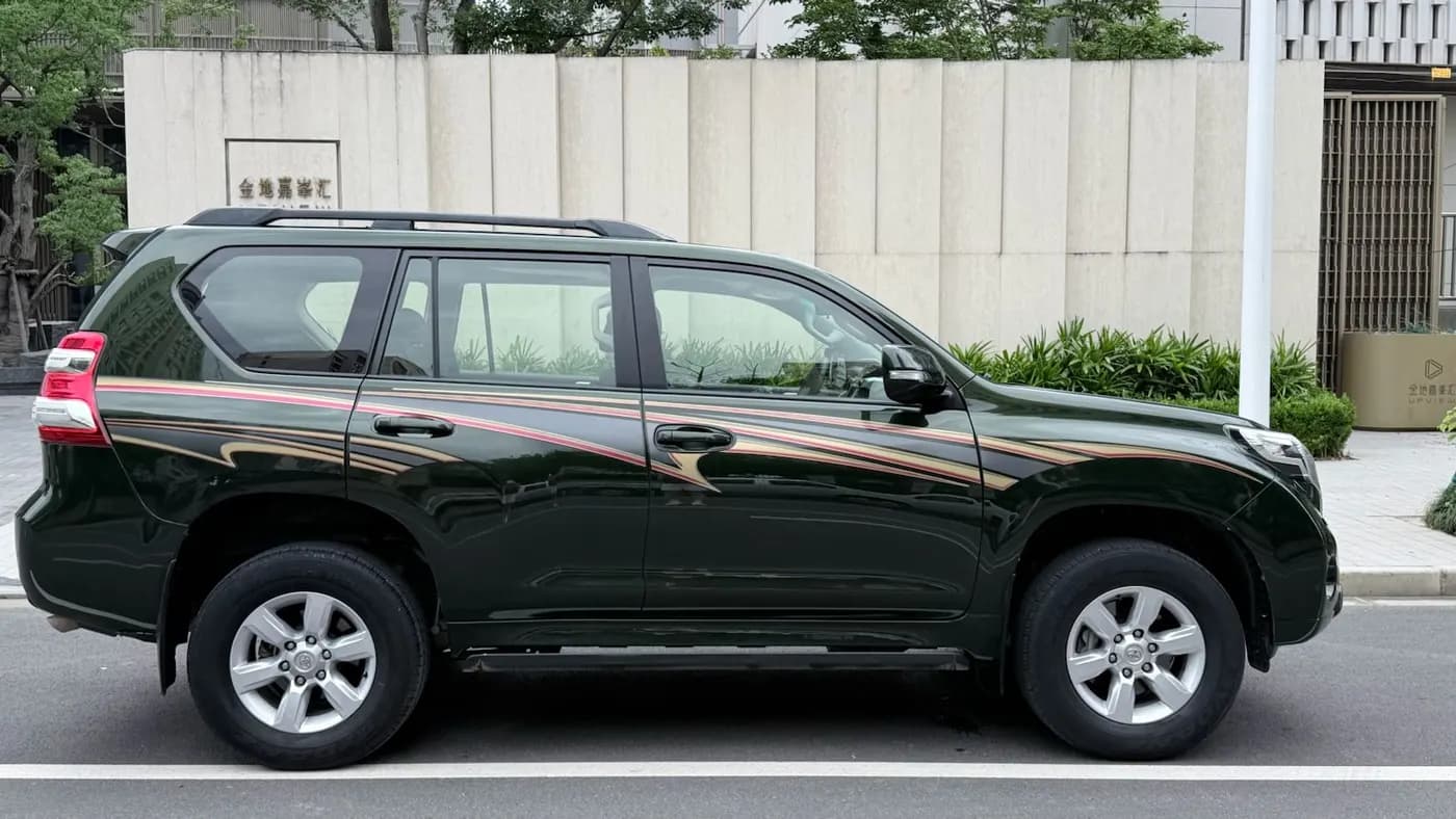 Toyota LAND CRUISER PRADO 2017 miniature 4