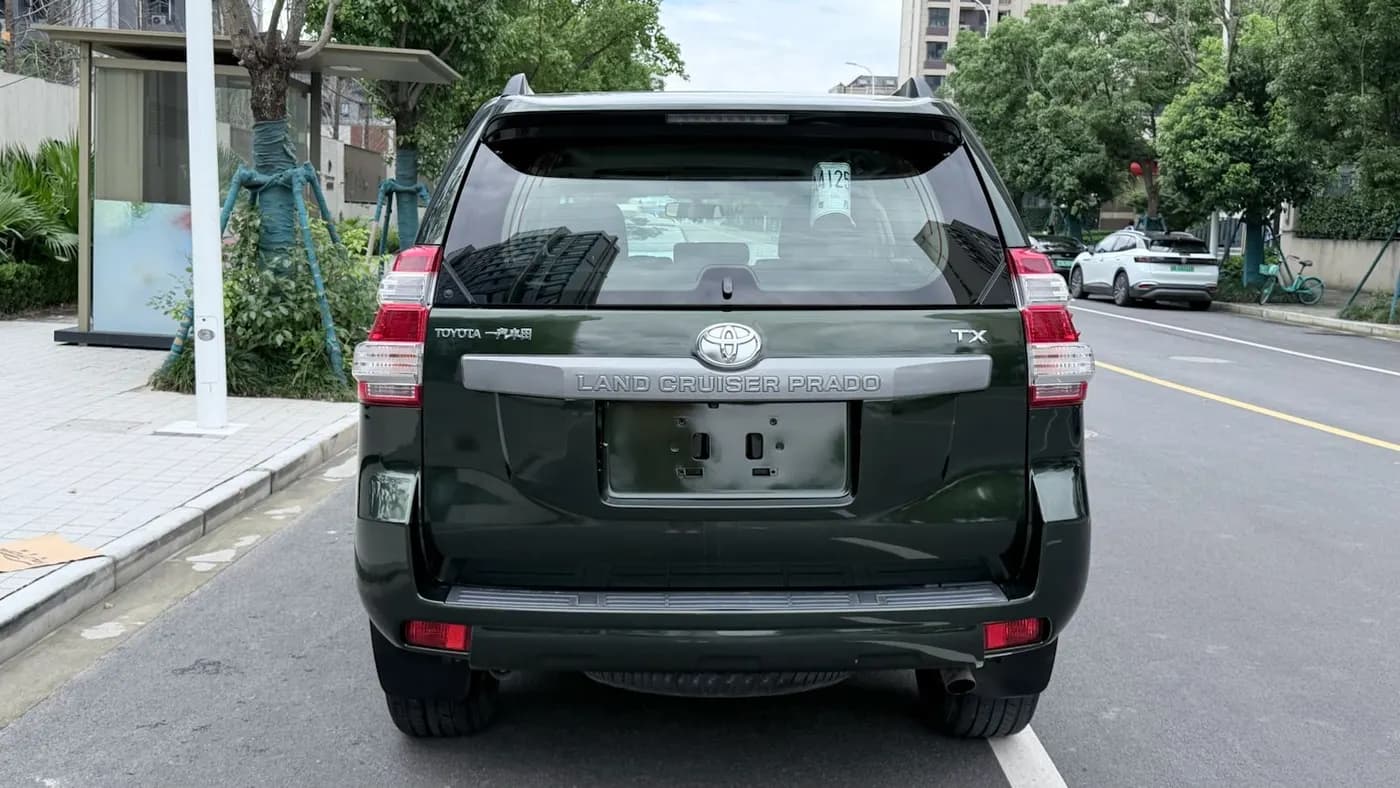 Toyota LAND CRUISER PRADO 2017 miniature 7