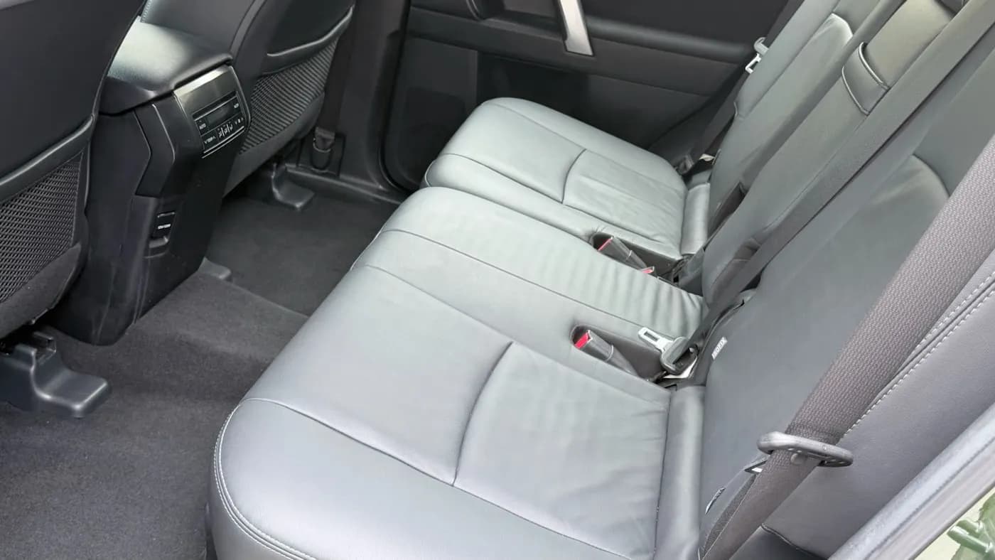 Toyota LAND CRUISER PRADO 2017 miniature 10